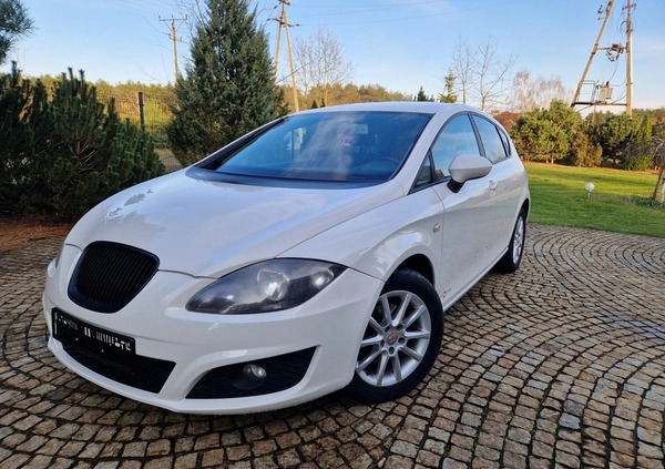 Seat Leon cena 22800 przebieg: 206380, rok produkcji 2012 z Płock małe 277
